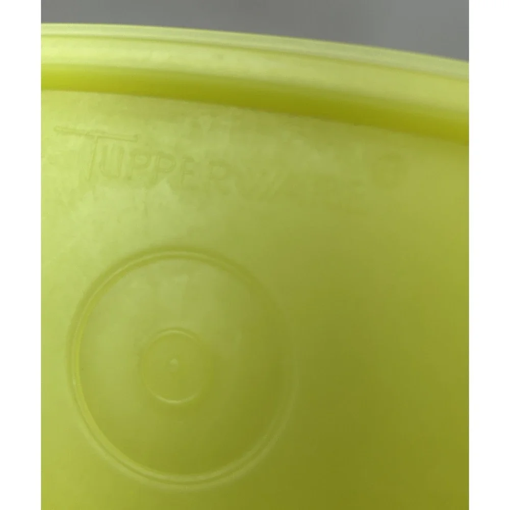 2 Vintage Tupperware Yellow Shelf Saver Storage Containers w/ Lids #1243 **EUC**